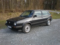 And a very lowmilage MK II. After VW lifted it up...