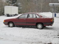 Audi 100 1983.jpg