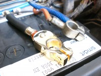 welches Masse-Kabel ist da wohl das Original?