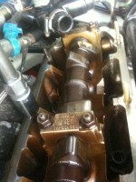 längere Stehbolzen mit Bund (VDD aus Gummi)