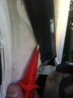 Abdeckleiste vorsichtig abhebeln (EOE!!)