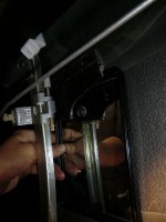 Im Spiegel kann man den Sprengring erkennen