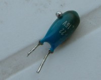 Tantak Elko mit Kurzschluß und Schmelzperle