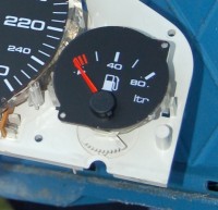 Ritzel Tankuhr.JPG (239.52 KiB) 6143 mal betrachtet Verstellritzel des Tankuhrzeigers