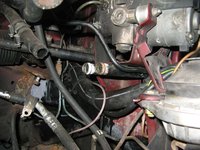 Wasserrohre unter dem ABS-Block