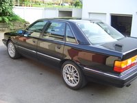 älteres Bild, jetzt mit roten Heckleuchten vom V8