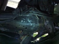 Da wurde neben der Frontmaske geschweißt.