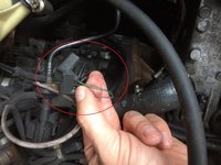 zwei Einzelstecker Motorraum