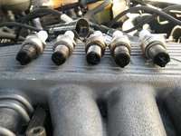 (Bild 1) Schwarze Kerzen