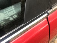 Beifahrerseite, vorne: Hier sieht es normal aus.