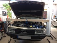 Motorhalter aus Holz