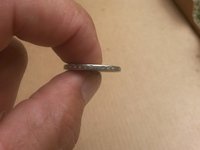 (Bild - 2) Demonstration der Ansicht mit einem Geldstück