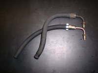 P3060019.JPG (585.54 KiB) 3770 mal betrachtet Oben im Bild: Der originale Rücklaufschlauch<br />Unten im Bild: Der nachgefertigte Rücklaufschlauch