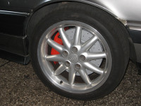 Wenigstens die Felge (Bolero 8Jx17 ET35 plus 8mm Spurplatte) passt noch.