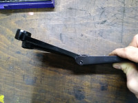 vorne: gerade (neu Audi Tradition), hinten alt