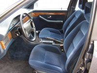 Audi 200 - Interieur 1.jpg