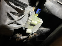 Audi 100 Compressor Leaking 2.jpg