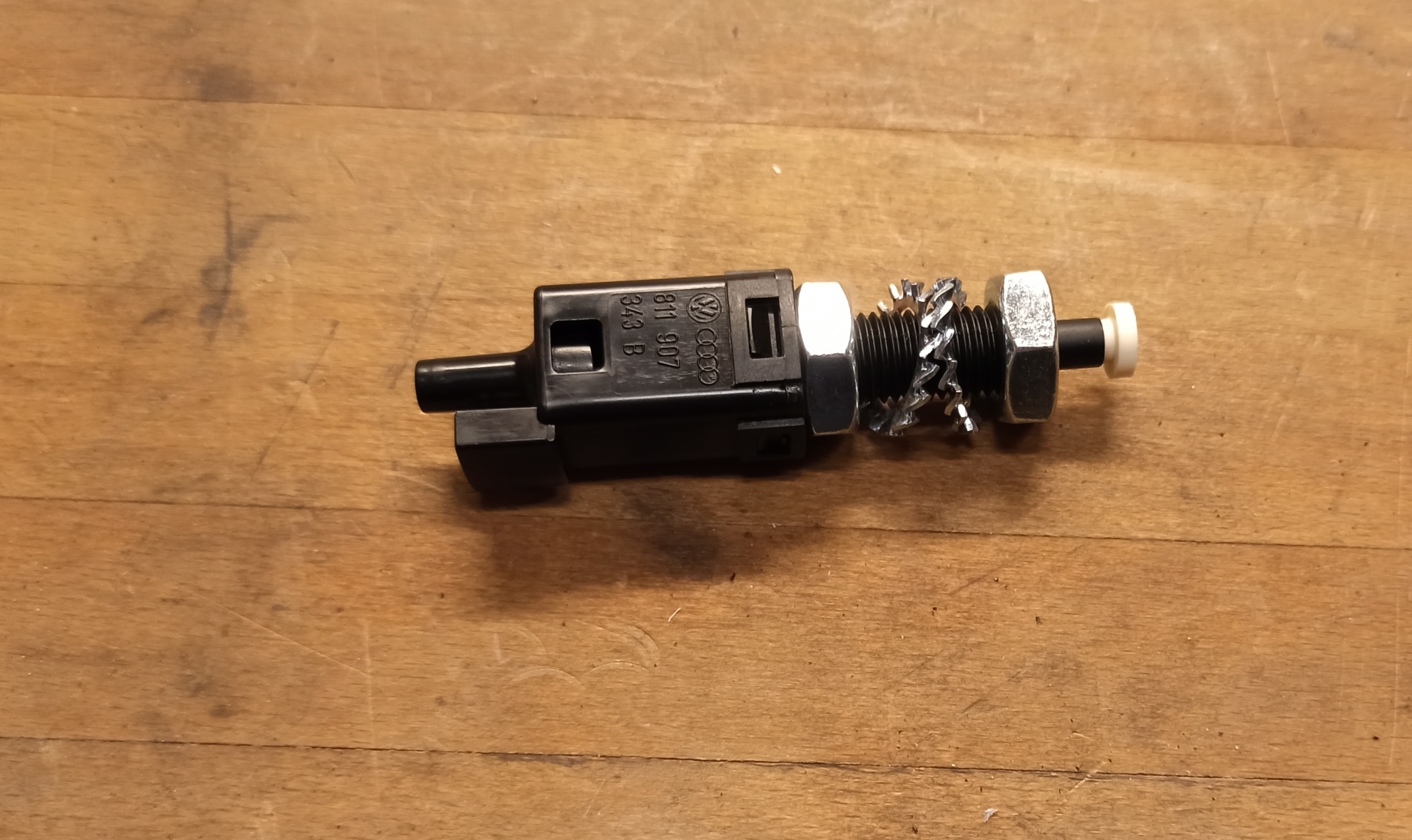 Pedalschalter Befestigung M12x1,5.jpg