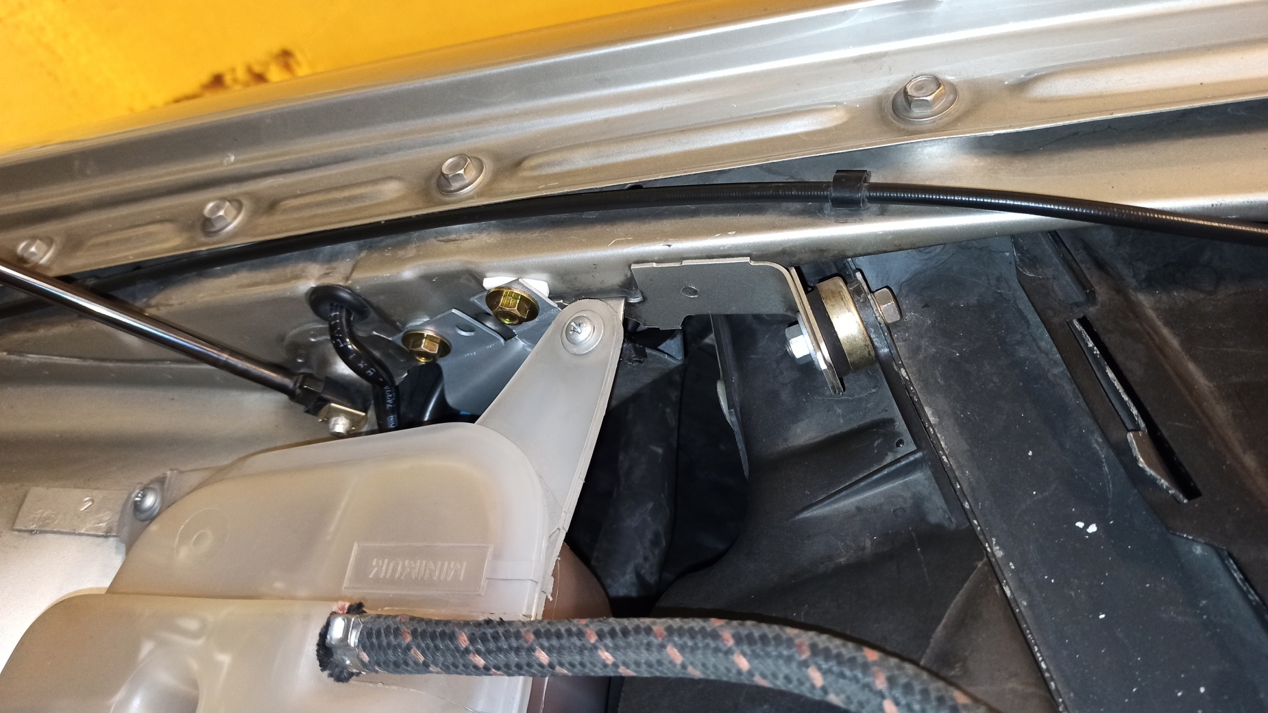 Angepasster Halter C4low.jpg