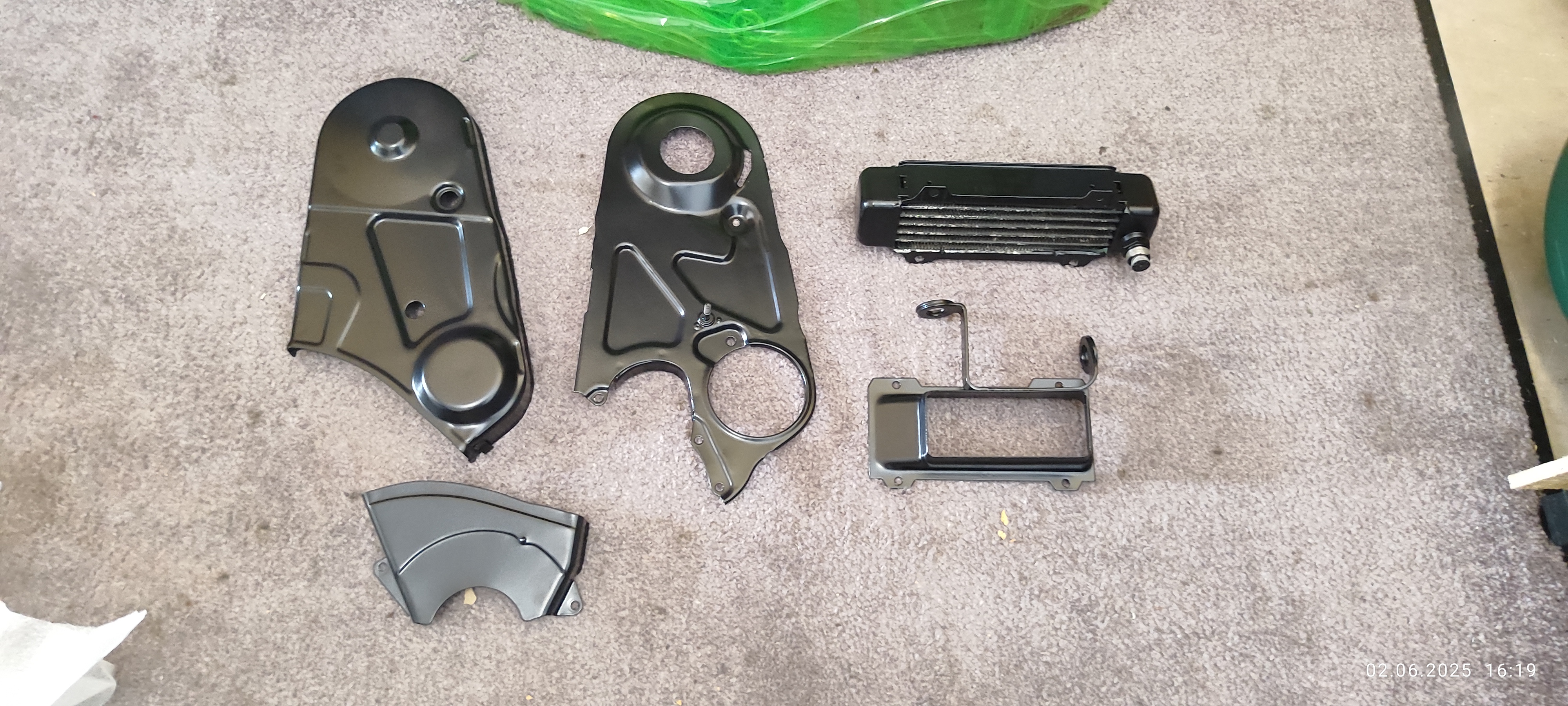 Teile für Motor pulvern lassen