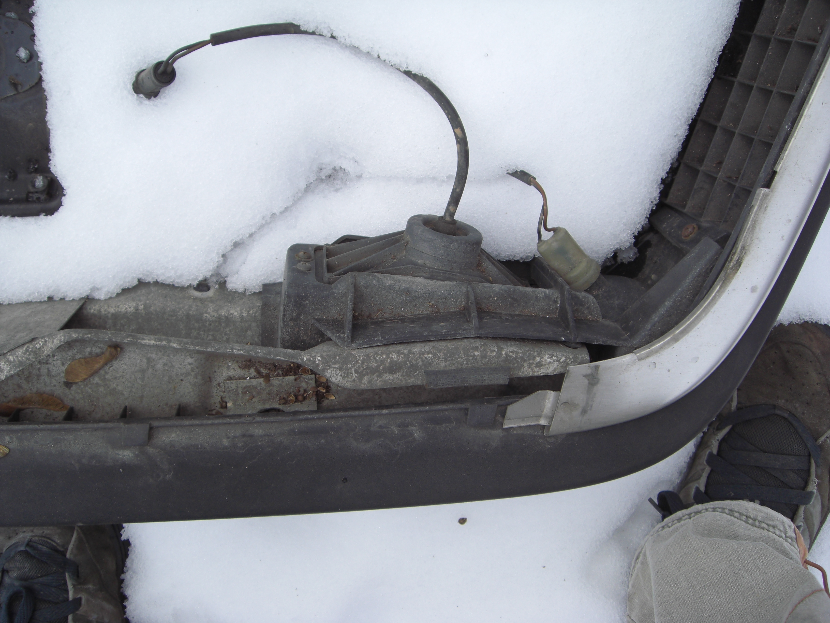 003 Stoßstnage VL.JPG