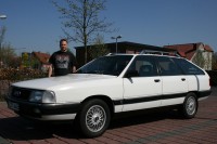 Der mit der weitesten Anreise ist wieder der Erste ;-)